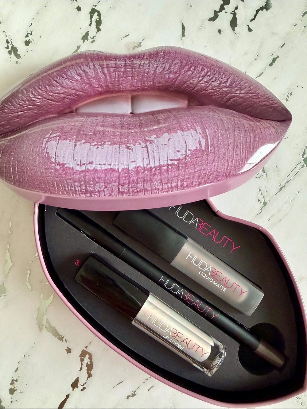 HUDA BEAUTY Lip Set in Silver Fox and Enchanted